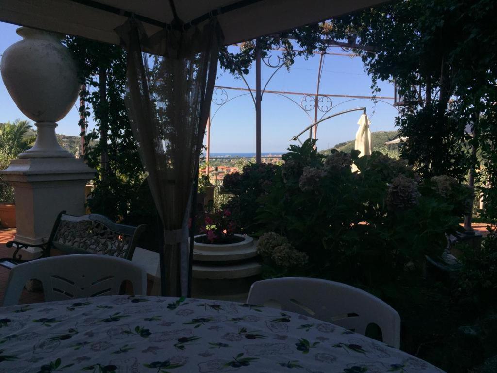 Villa Fieschi Cogorno ภายนอก รูปภาพ
