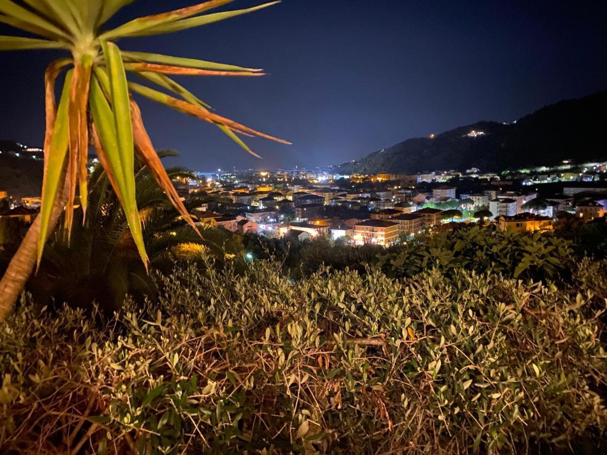 Villa Fieschi Cogorno ภายนอก รูปภาพ